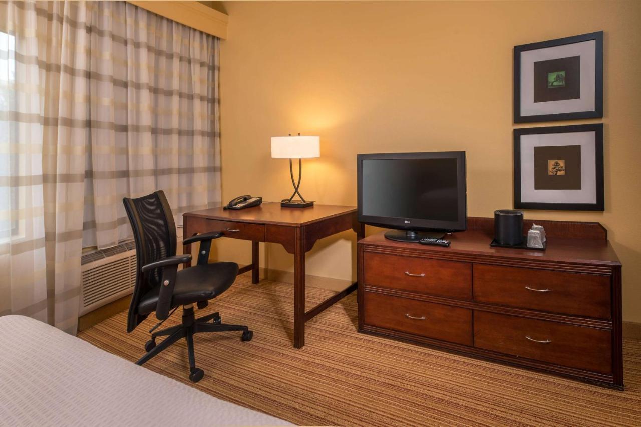 Sonesta Select Durham Research Triangle Park Hotel Екстериор снимка