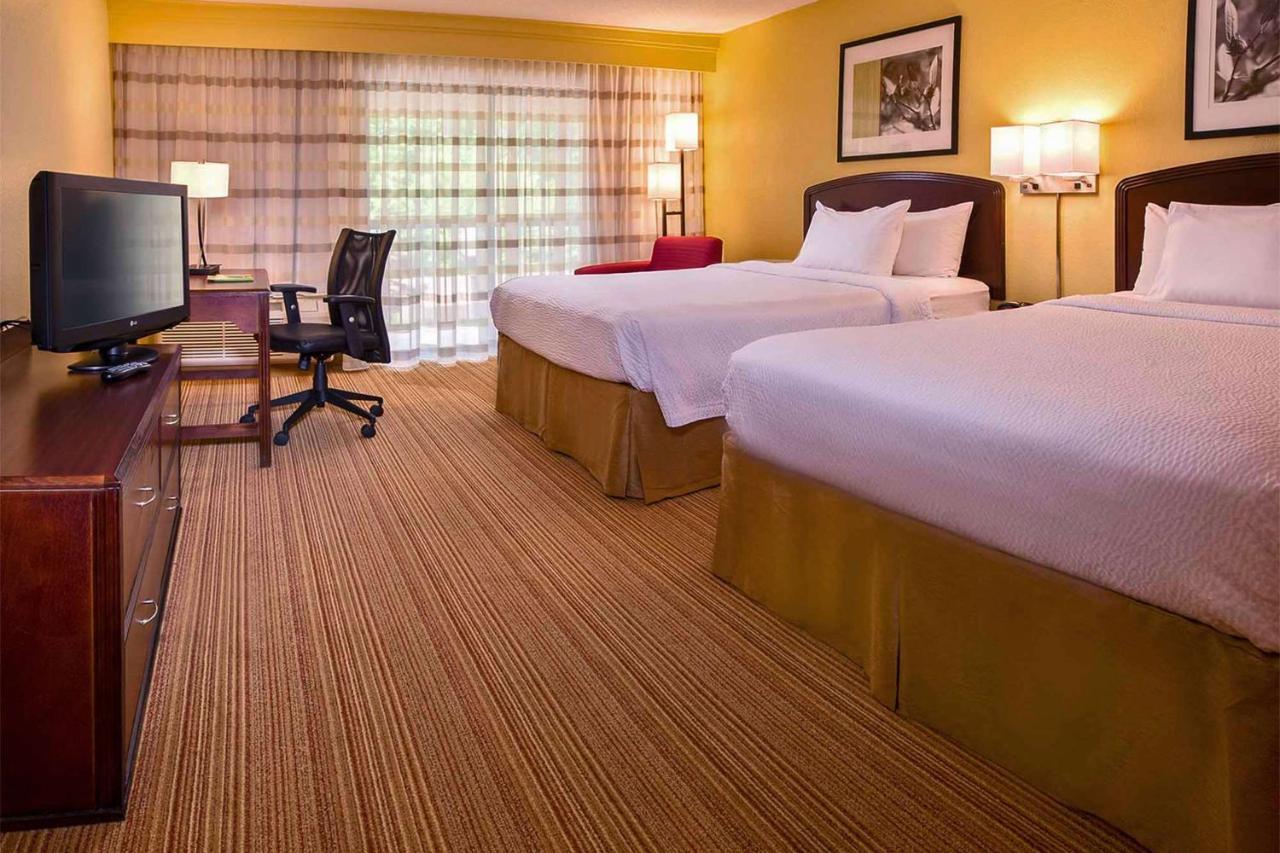 Sonesta Select Durham Research Triangle Park Hotel Екстериор снимка