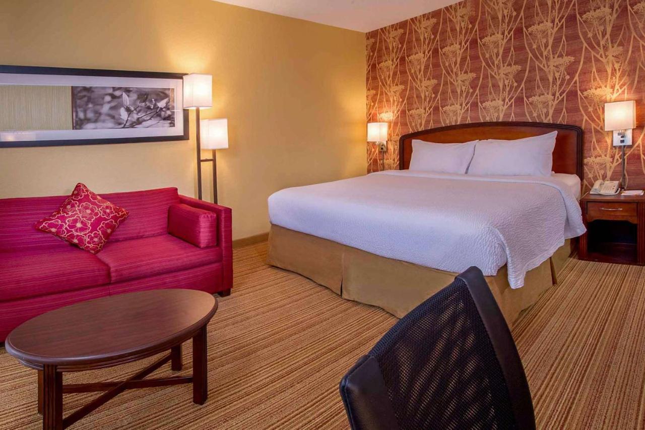 Sonesta Select Durham Research Triangle Park Hotel Екстериор снимка