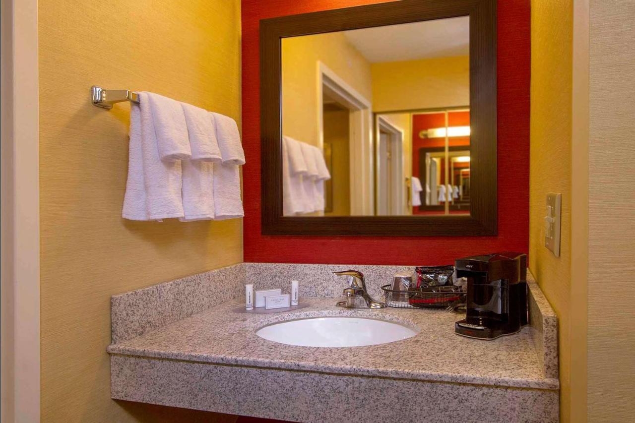 Sonesta Select Durham Research Triangle Park Hotel Екстериор снимка